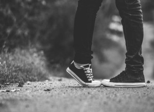 feet_kiss_b