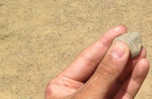 hand-sand